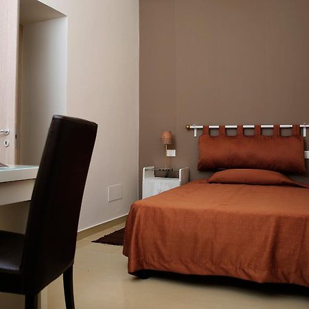 Hotel 74 Crescenzio House à Rome Extérieur photo