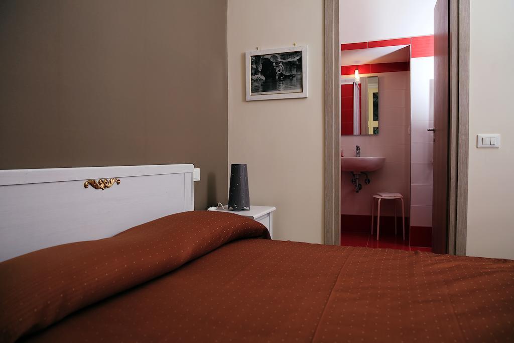 Hotel 74 Crescenzio House à Rome Chambre photo